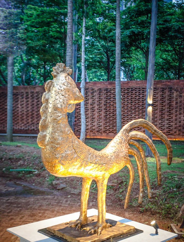 Ayam Jantan (Rooster) by Yunizar symbolizes resilience, renewal and ritual, with the rooster’s crow marking the dawn of a new day.